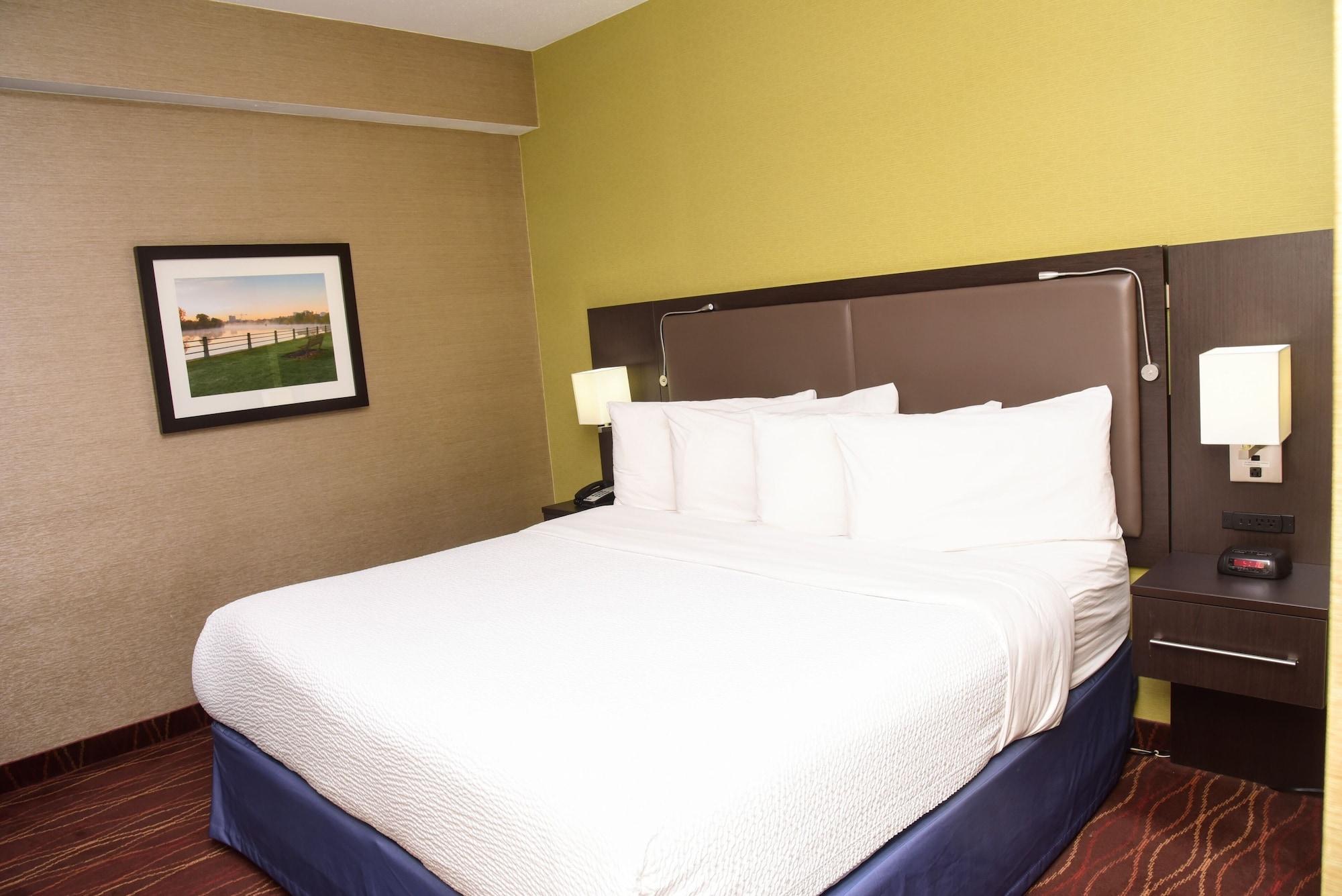 Days Inn By Wyndham Ottawa Zewnętrze zdjęcie