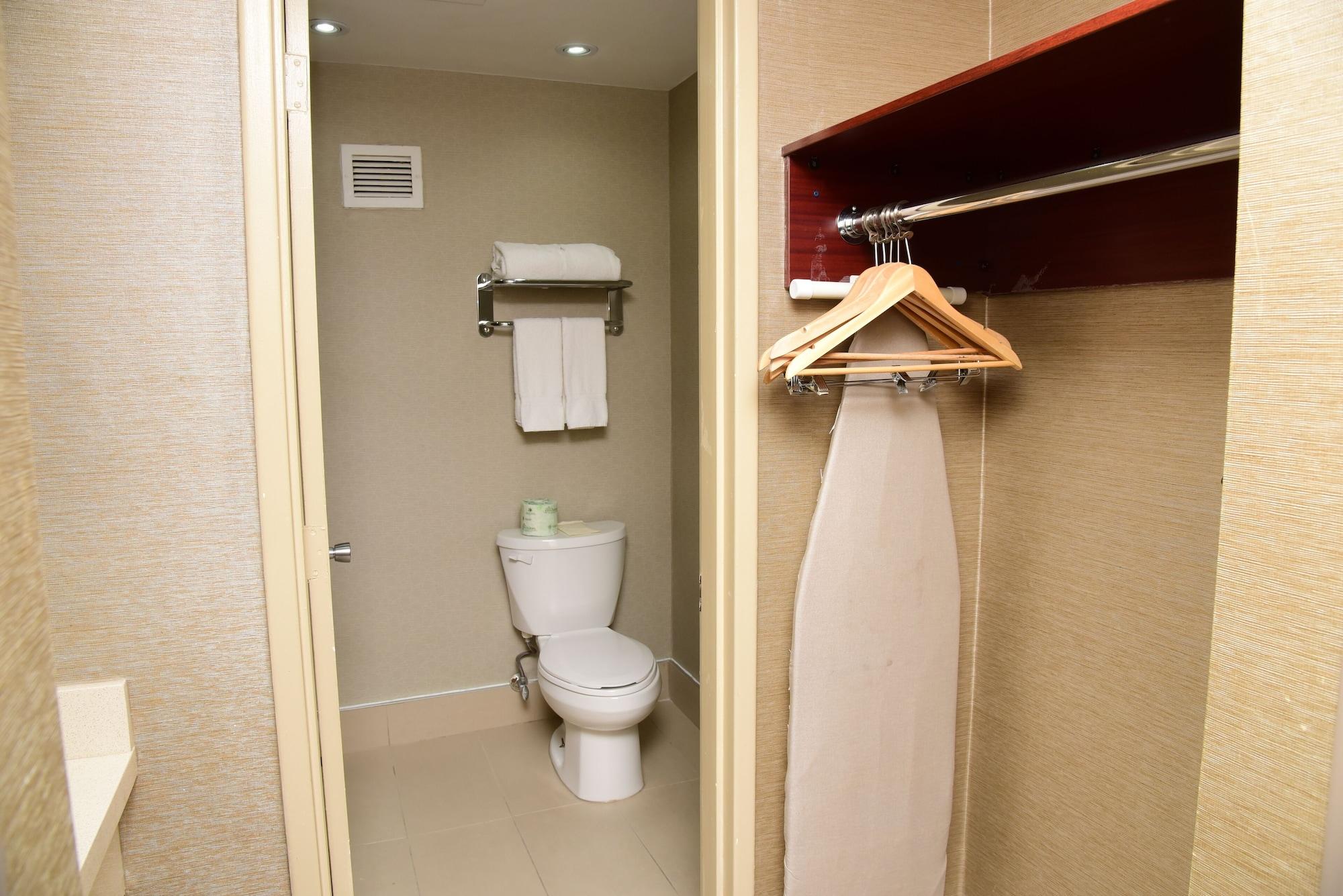Days Inn By Wyndham Ottawa Zewnętrze zdjęcie