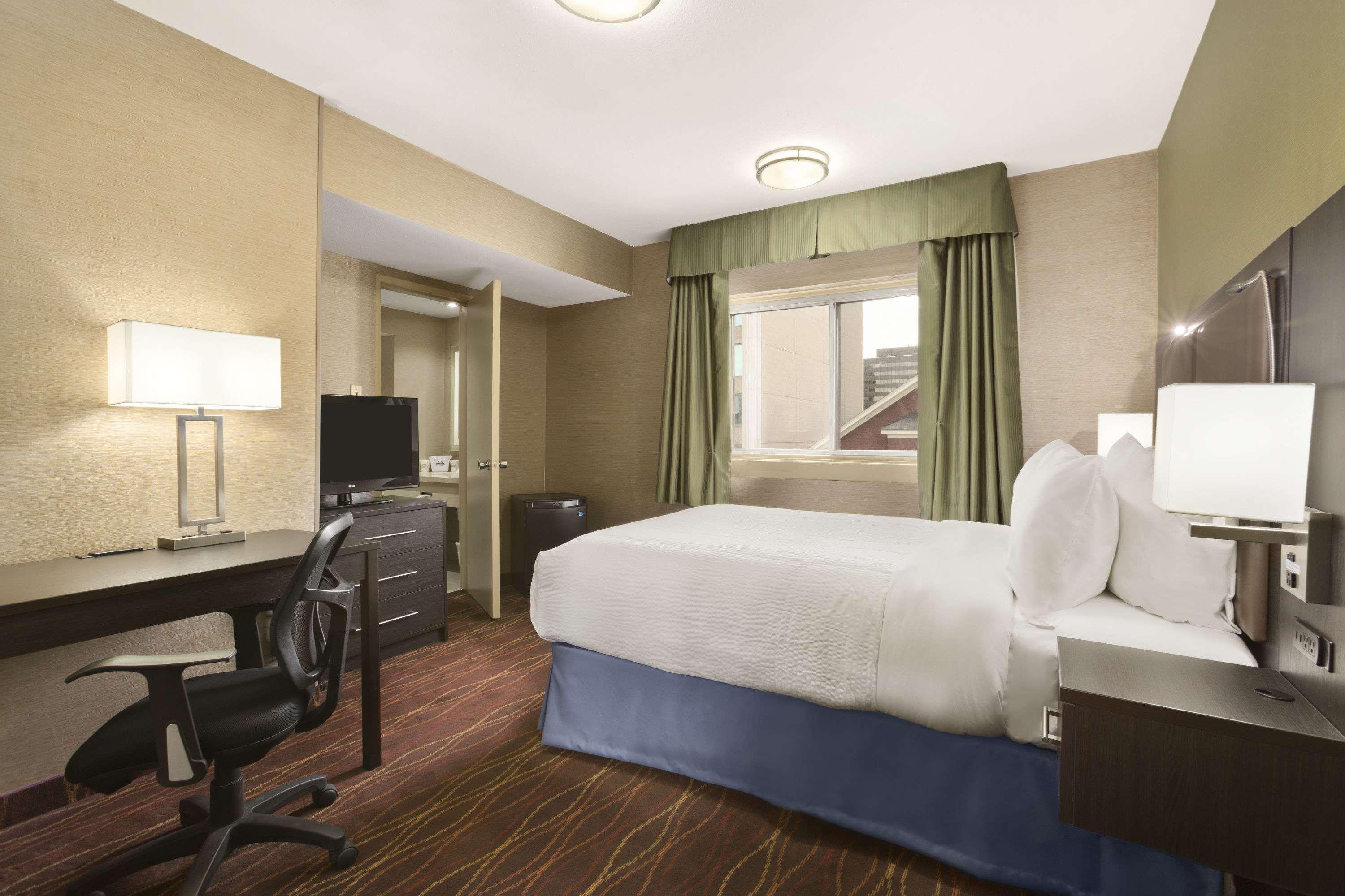 Days Inn By Wyndham Ottawa Zewnętrze zdjęcie